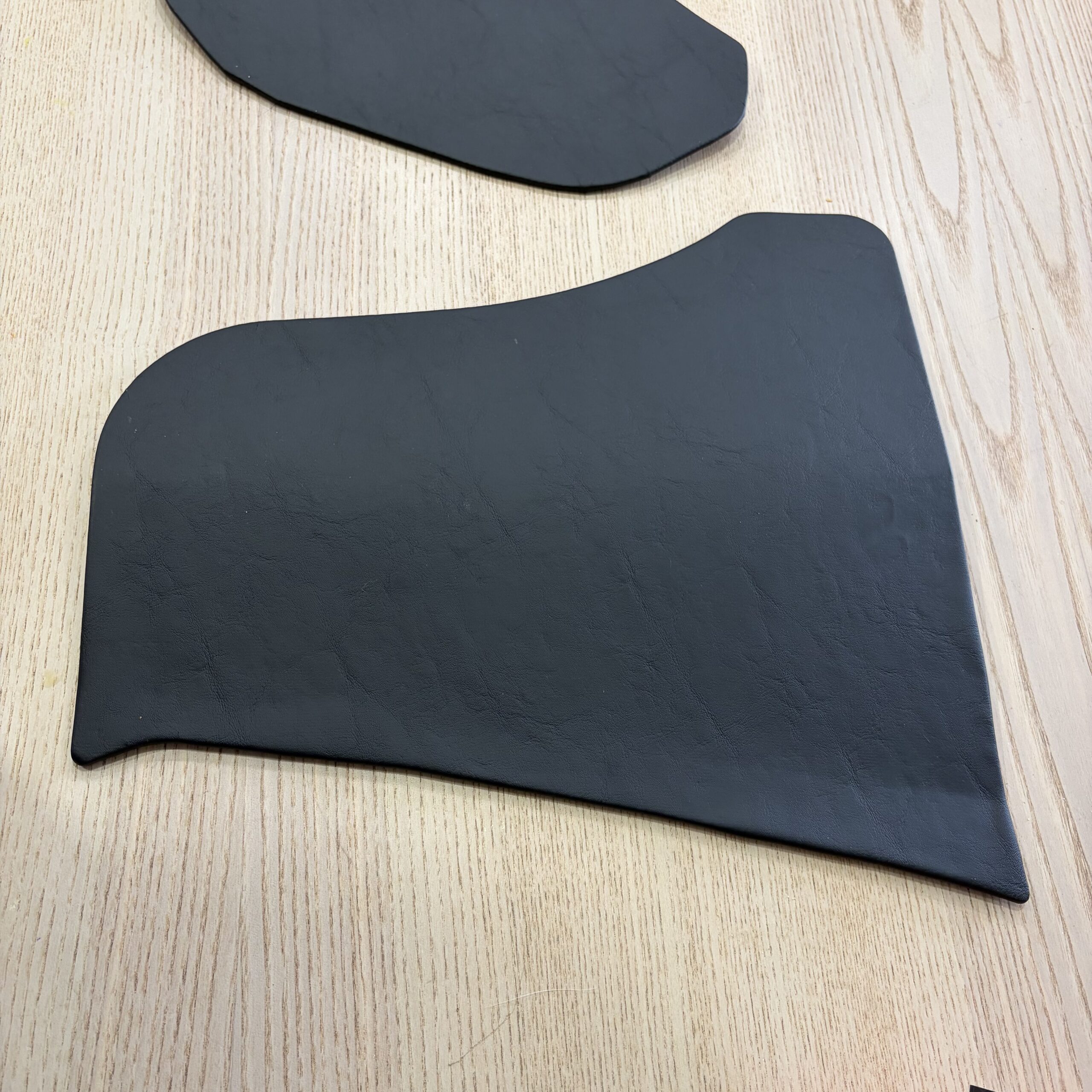 5150 FOOTWELL TRIM PANEL SET A-PILLAR - Image 3